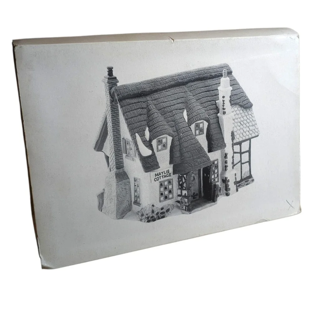 Dept 56 Dickens Village MAYLIE COTTAGE Oliver Twist 5553-0 Lighted Boxed Vintage